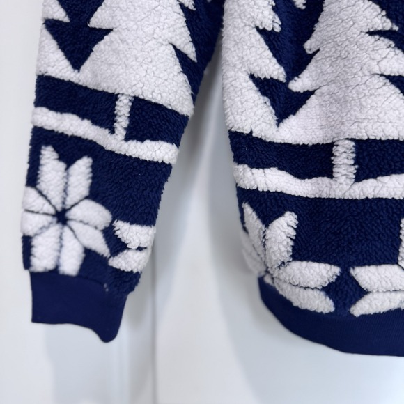 NWT Vera Bradley Jacquard Fleece Hoodie Large Nordic Forest  Sherpa Pullover - Picture 9 of 10